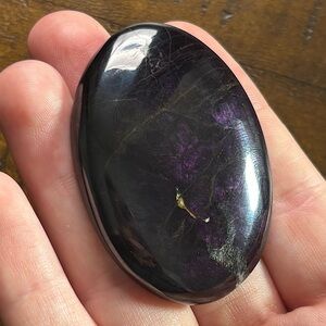 Polished Stichtite Palm Stone Oval Cabochon Purple Black Crystal Heart Chakra